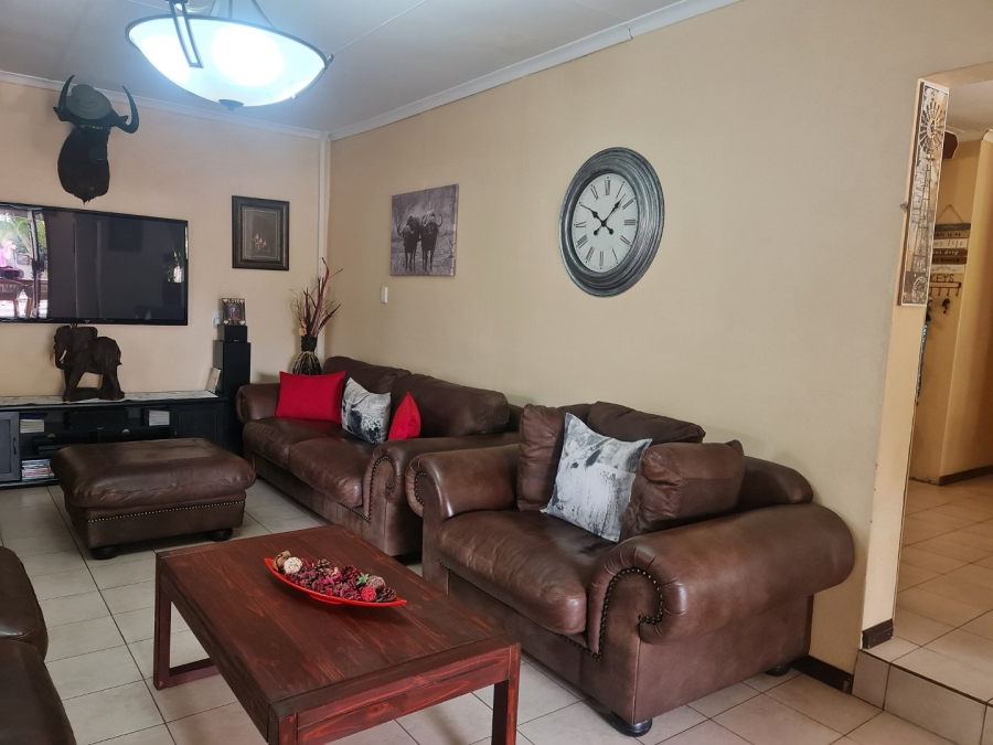 3 Bedroom Property for Sale in Rustenburg Central North West